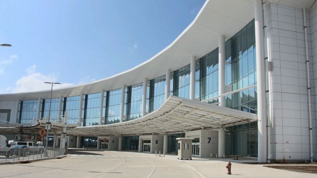 Louis Armstrong New Orleans International Airport